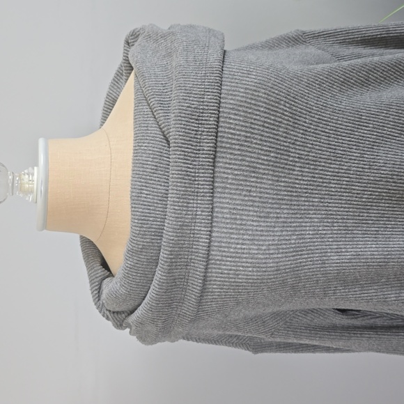 Shore Off The Shoulder Sweater in Gray - Picture 3 of 8